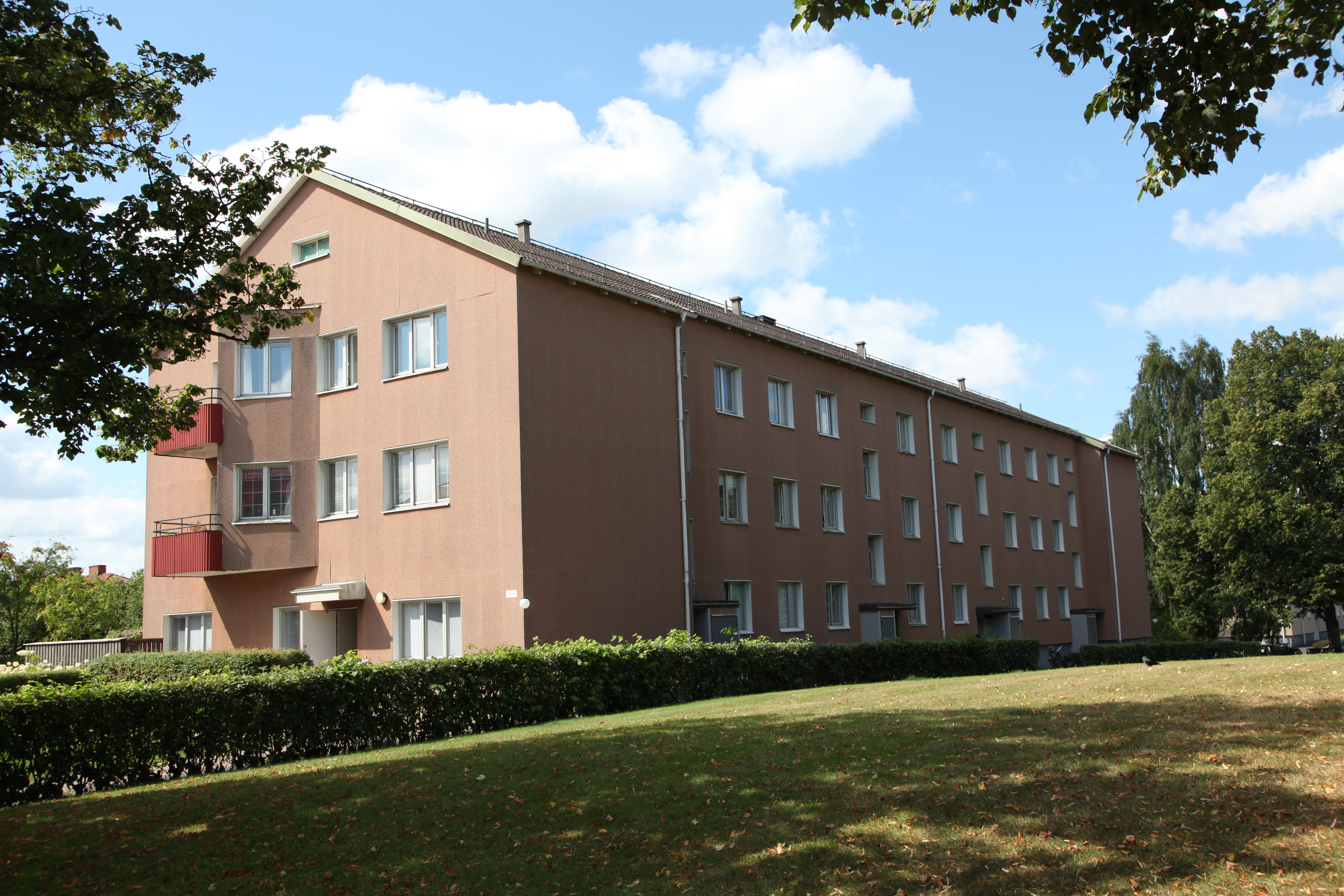 Rusthållaren 1-2